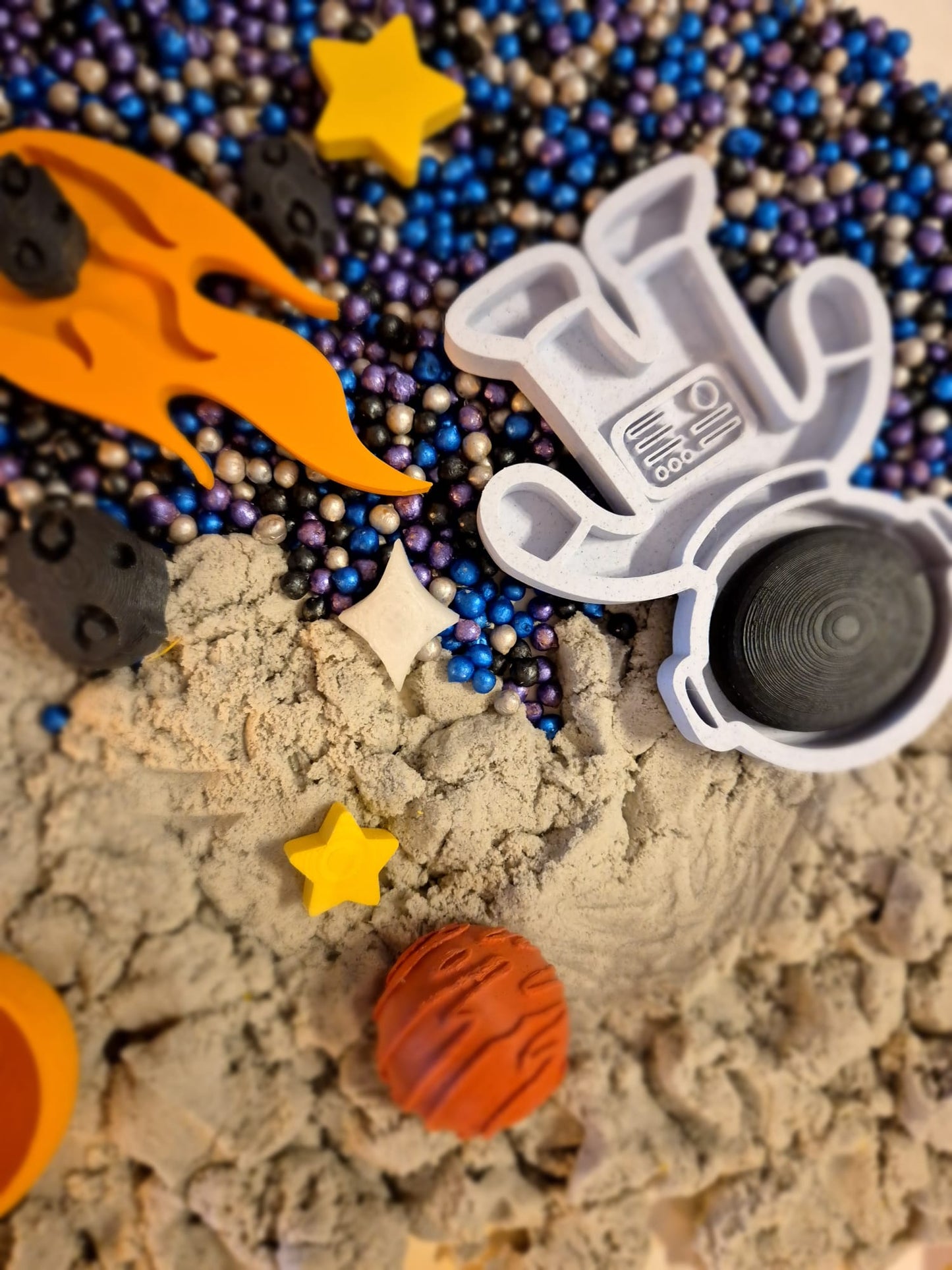 KLEINE ASTRONAUT - Ready to play sensorybox