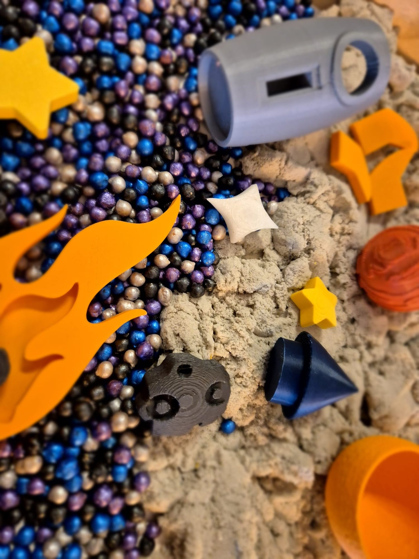 KLEINE ASTRONAUT - Ready to play sensorybox