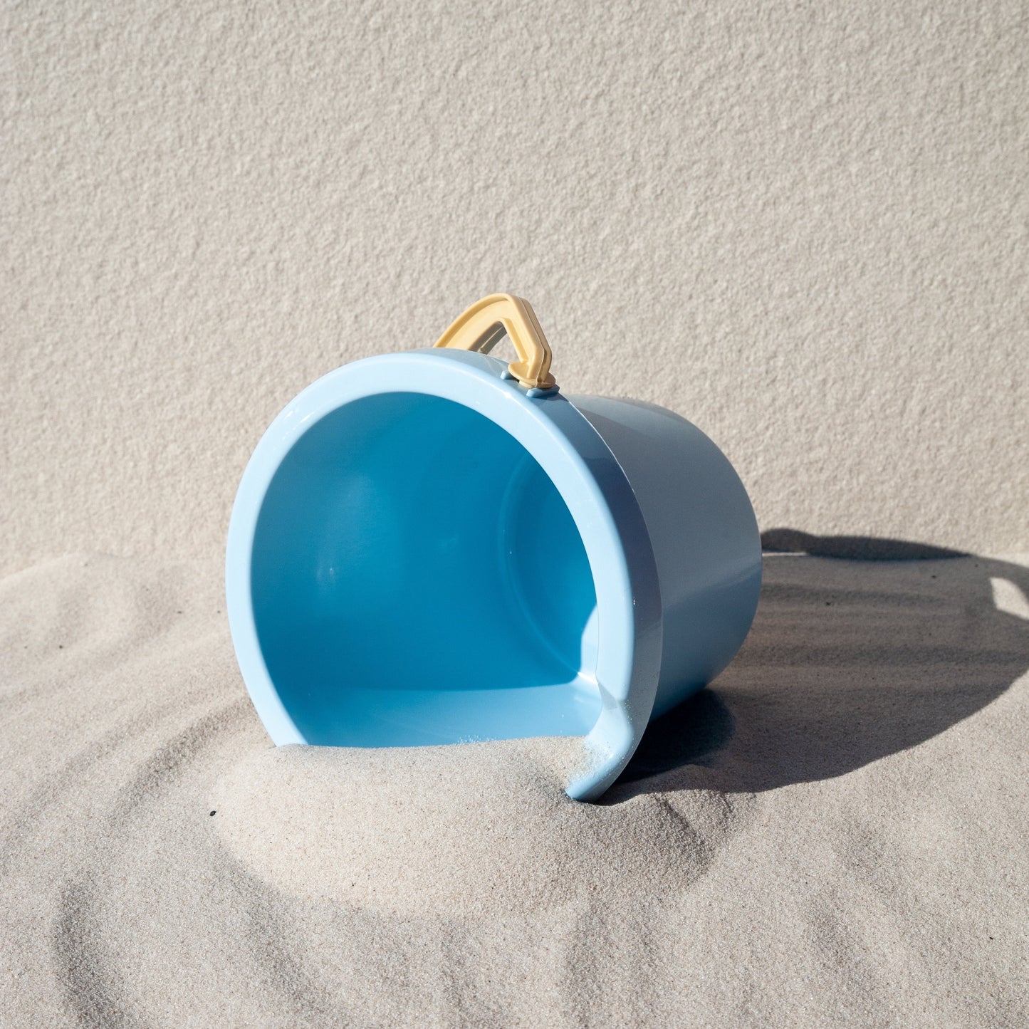 Blauw emmertje - STRAND