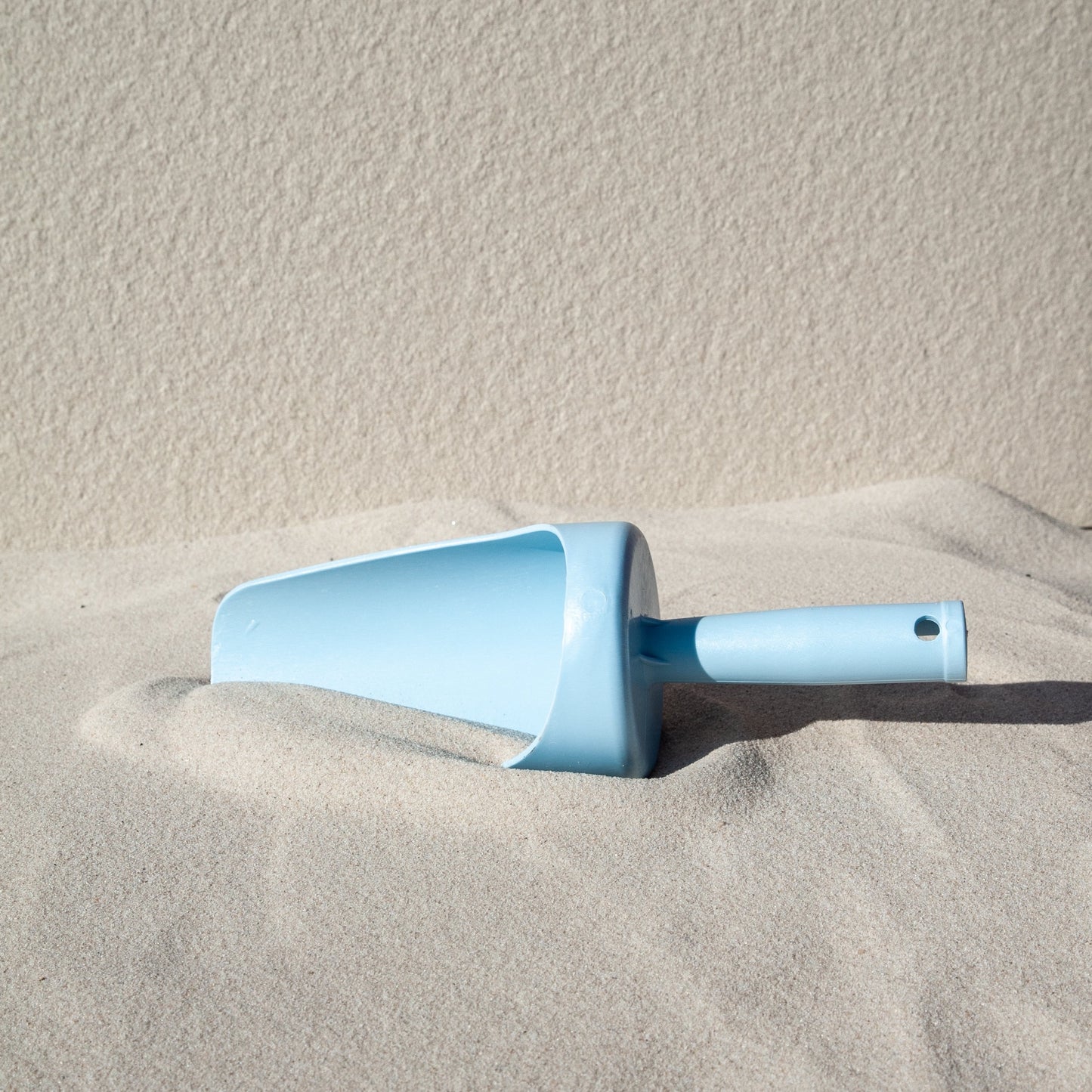 Blauwe schep - STRAND