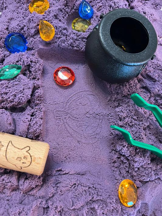 HALLOWEEN ZANDHEKS - Ready to play sensorybox / Kant-en-klaar Griezelplezier